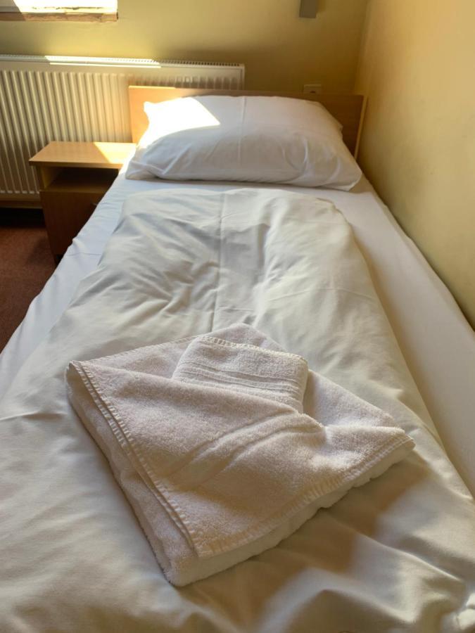 City Hotel Agoston Печ Екстериор снимка