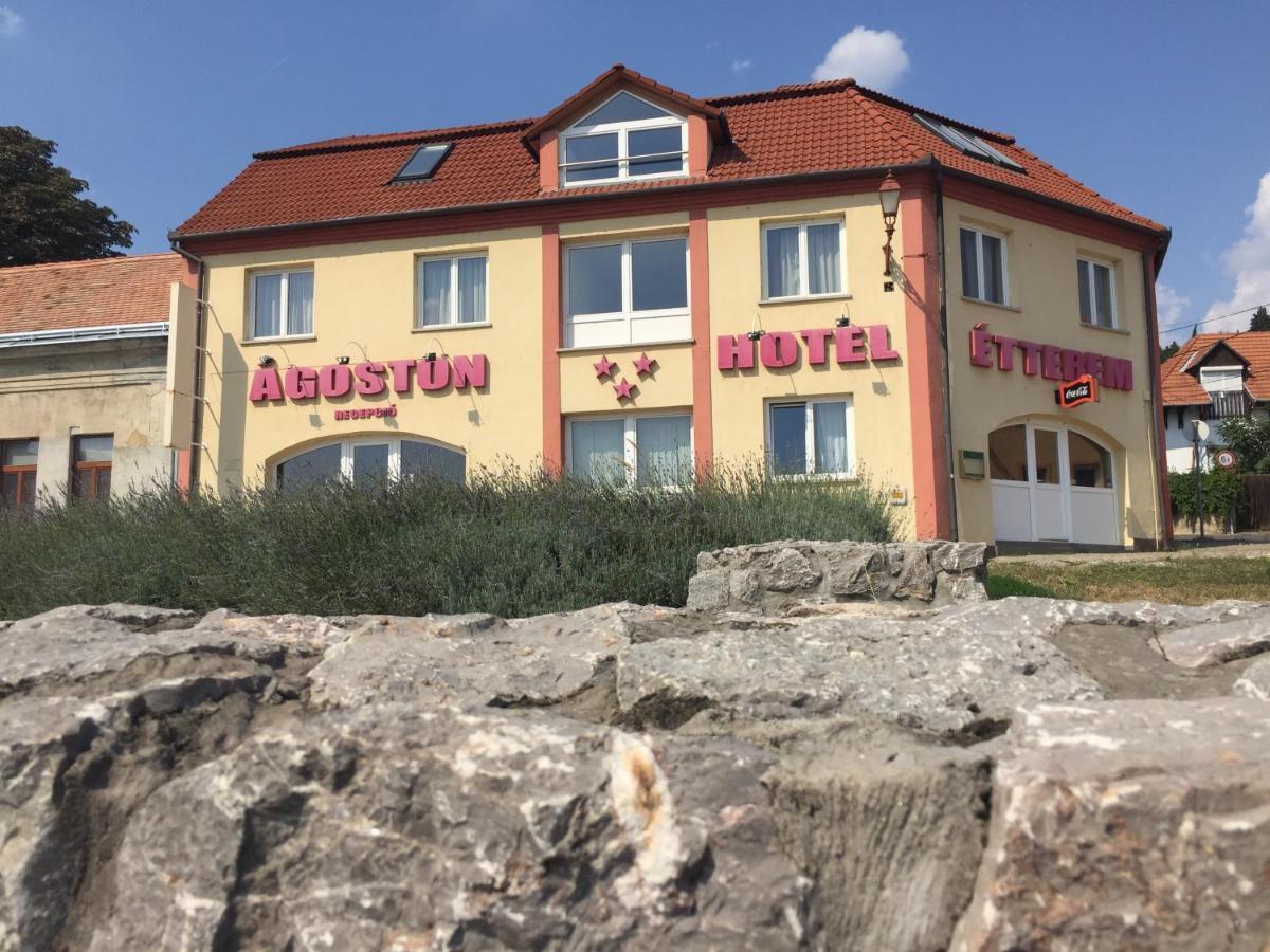 City Hotel Agoston Печ Екстериор снимка